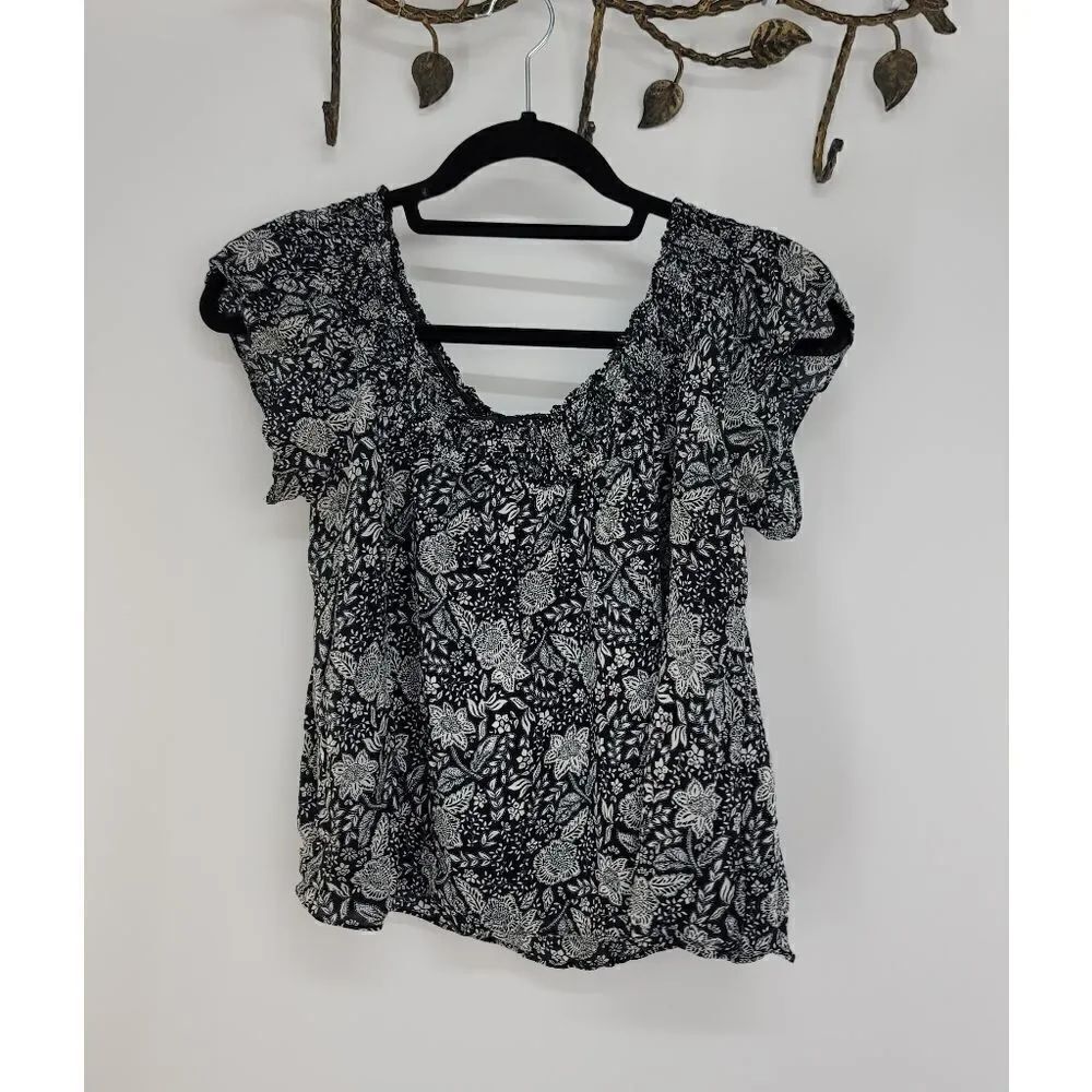 Talula aritzia babaton back and white blouse